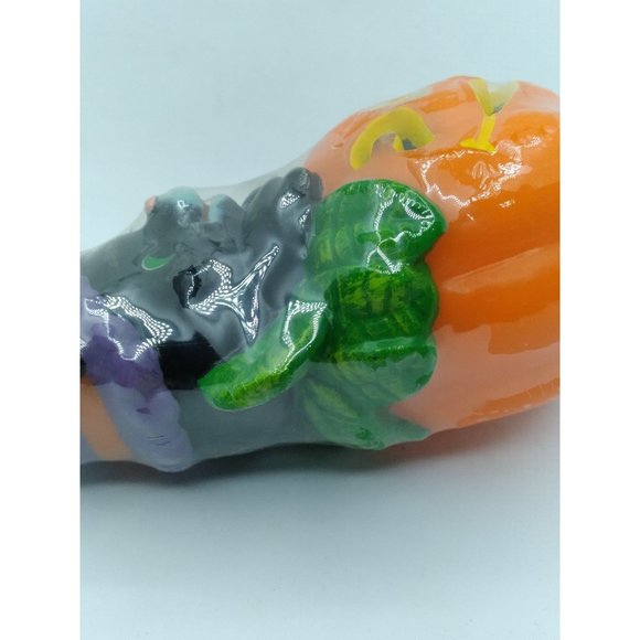 Vintage new old stock Halloween themed Cat on Jack o lantern pumpkin 6" candle - Picture 3 of 10